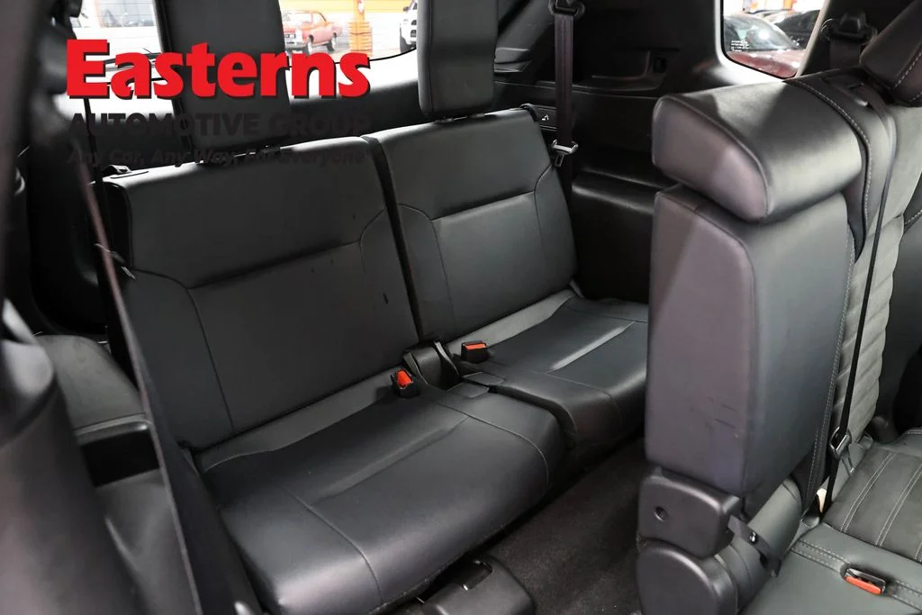 Used 2024 Black Mitsubishi SE image 23