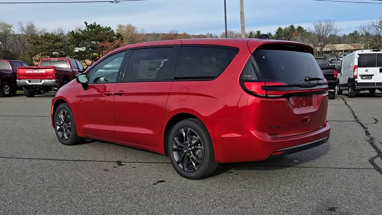 2026 Chrysler Pacifica Select - Photo 6
