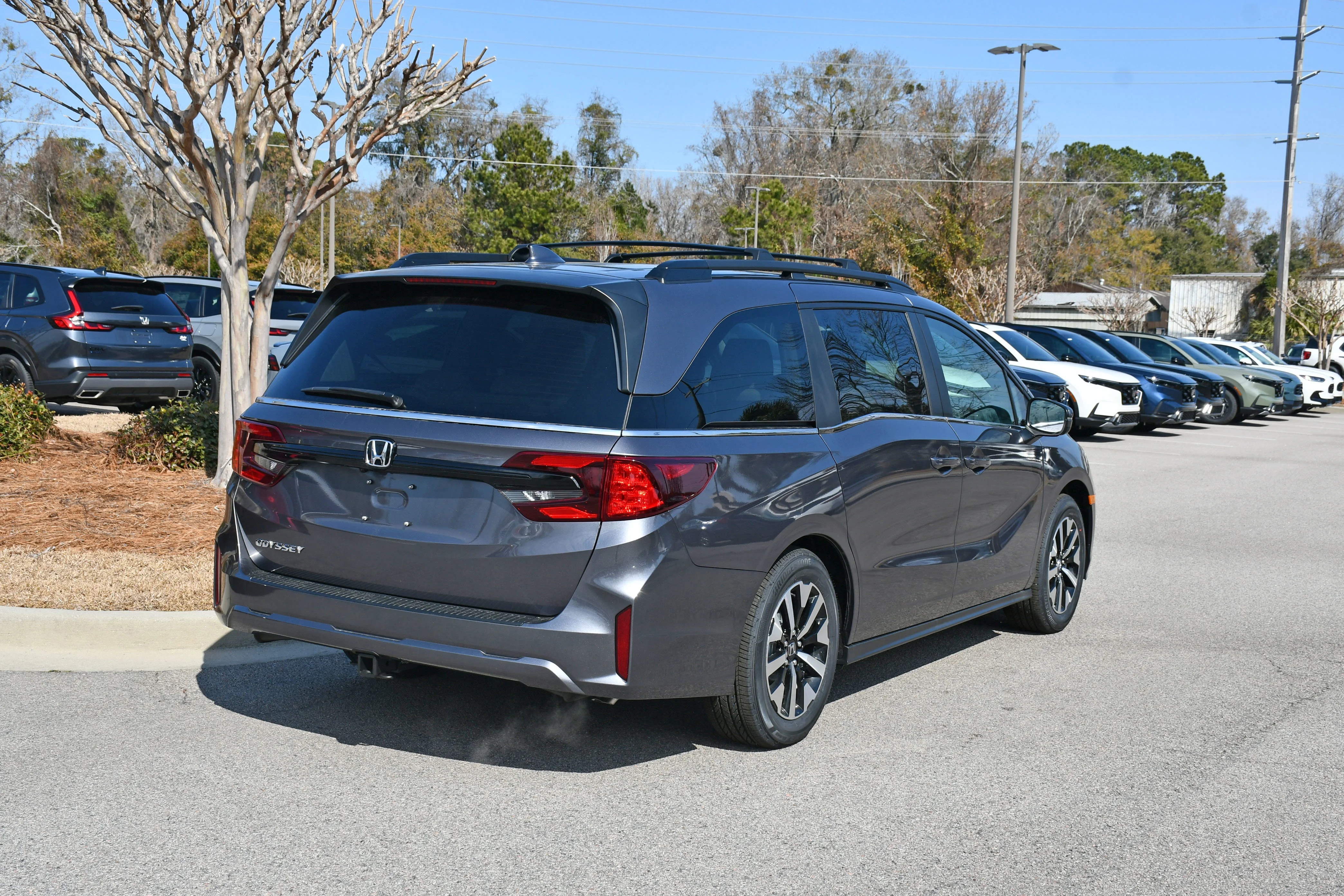 2026 Honda Odyssey EX-L - Photo 2