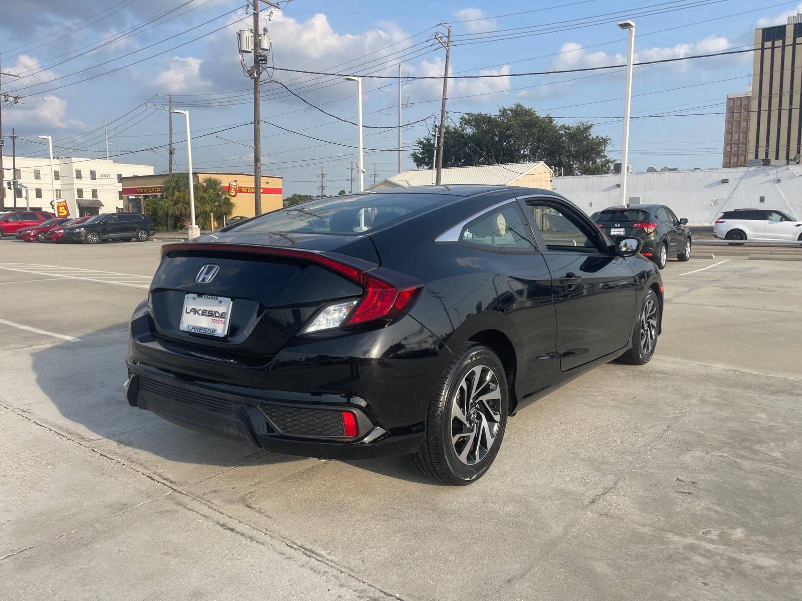 Used 2016 Black Honda LX-P image 5