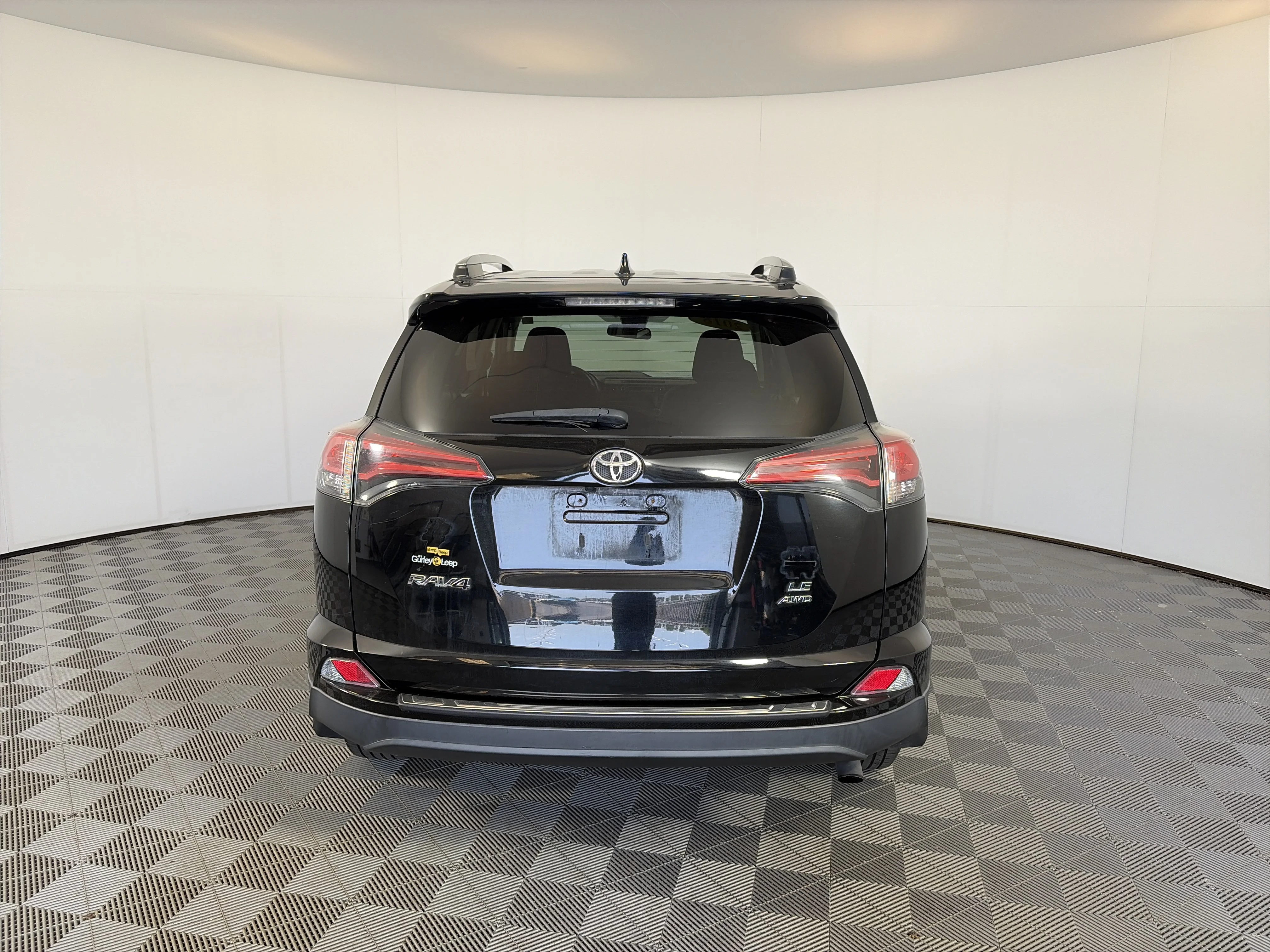 Used 2018 Black Toyota LE image 10