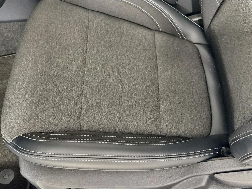2025 Ford Mustang EcoBoost Fastback - Photo 18