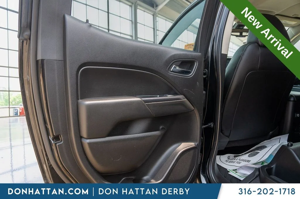 Used 2019 Black Chevrolet ZR2 image 15