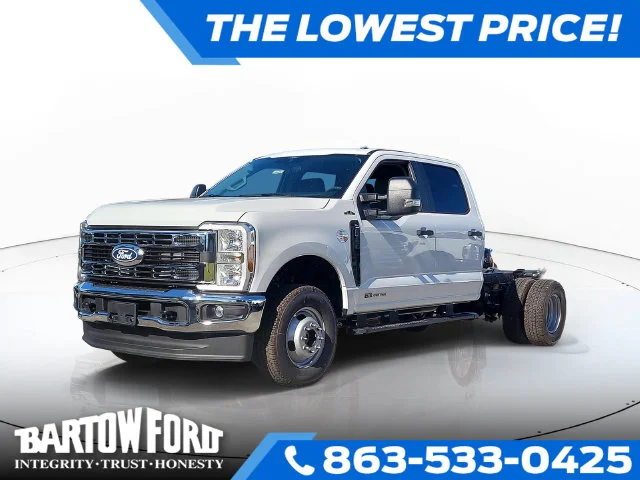 New 2027 Oxford White Ford XL 4WD CREW CAB image 1