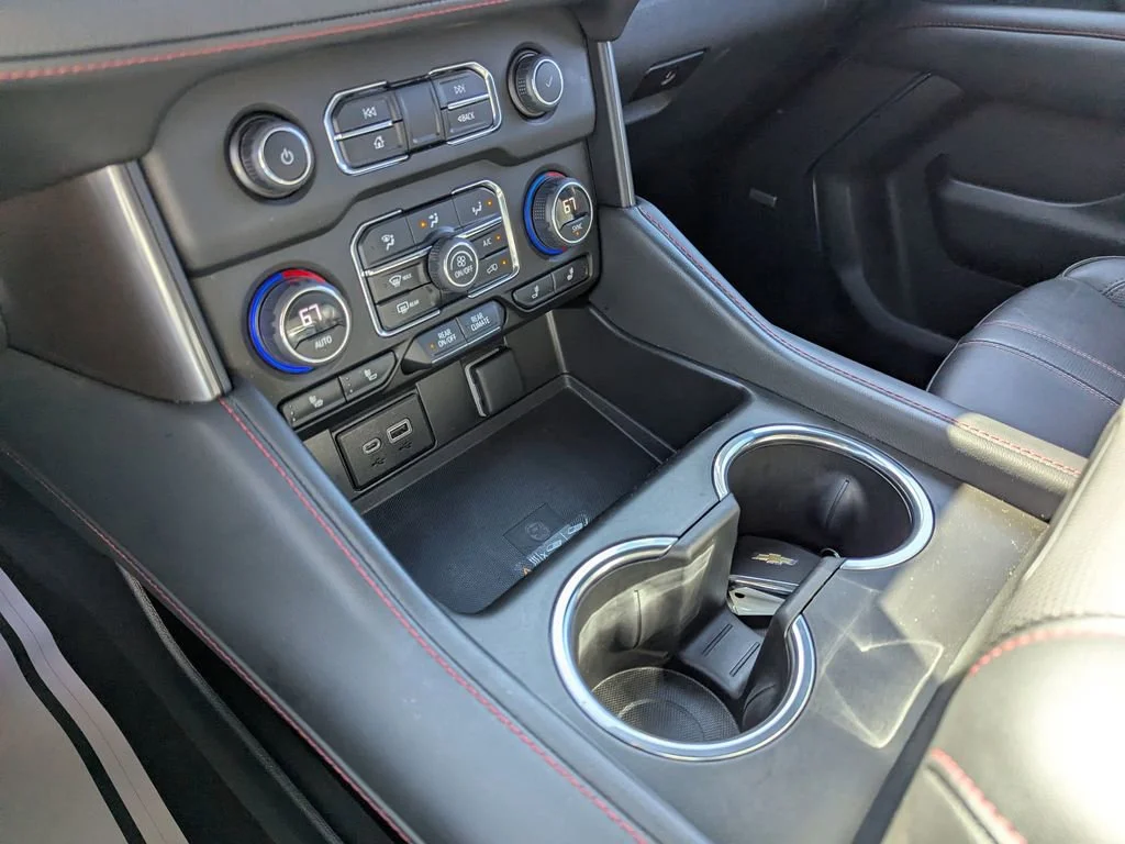 2023 Chevrolet Suburban RST - Photo 26
