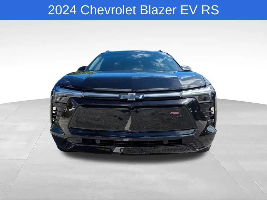 Used 2024 Black Chevrolet RS image 9