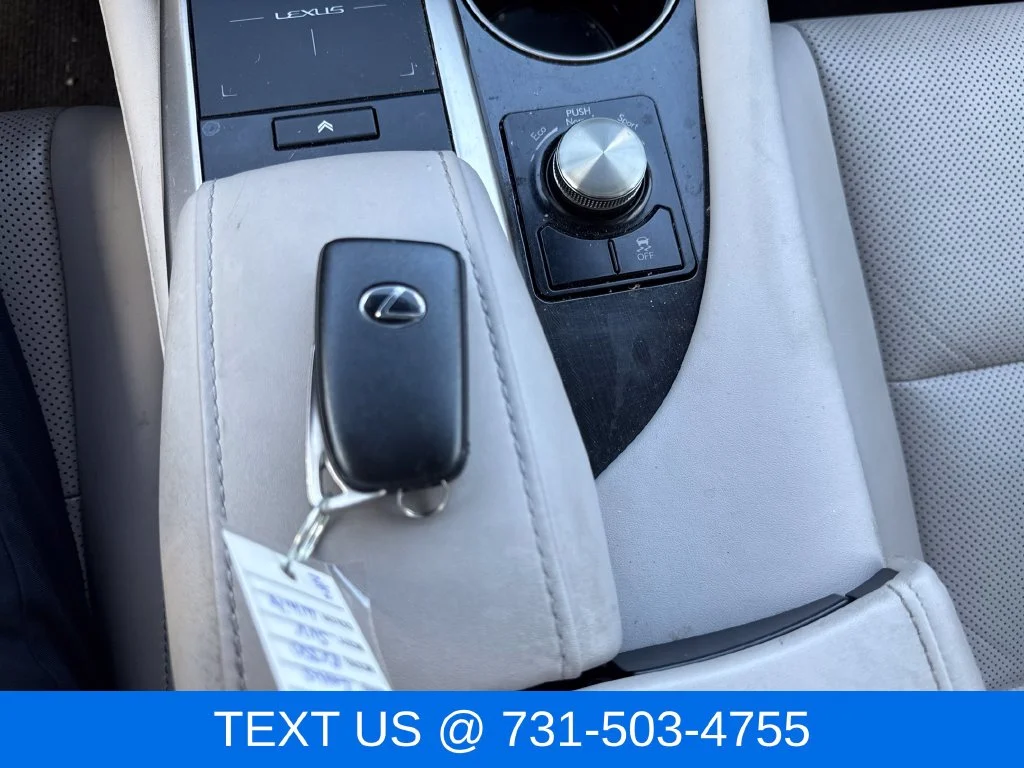 Used 2020 White Lexus 350 image 31