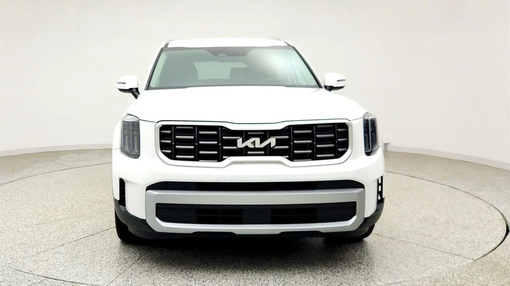 Used 2023 Glacial White Pearl Kia S AWD image 2
