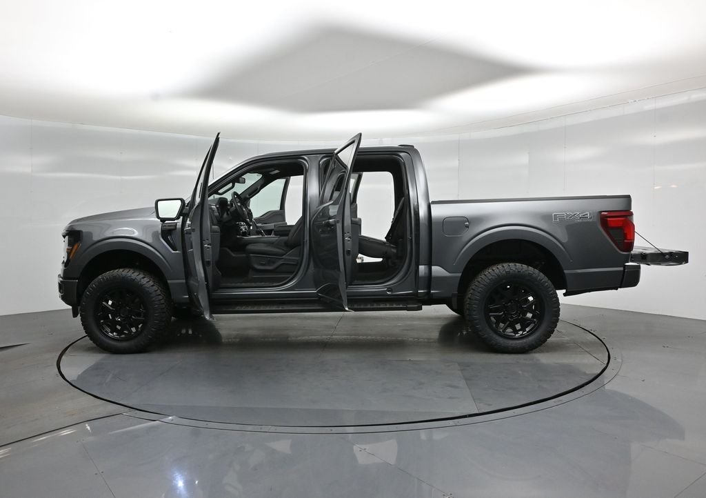 New 2026 Carbonized Gray Metallic Ford XLT image 34