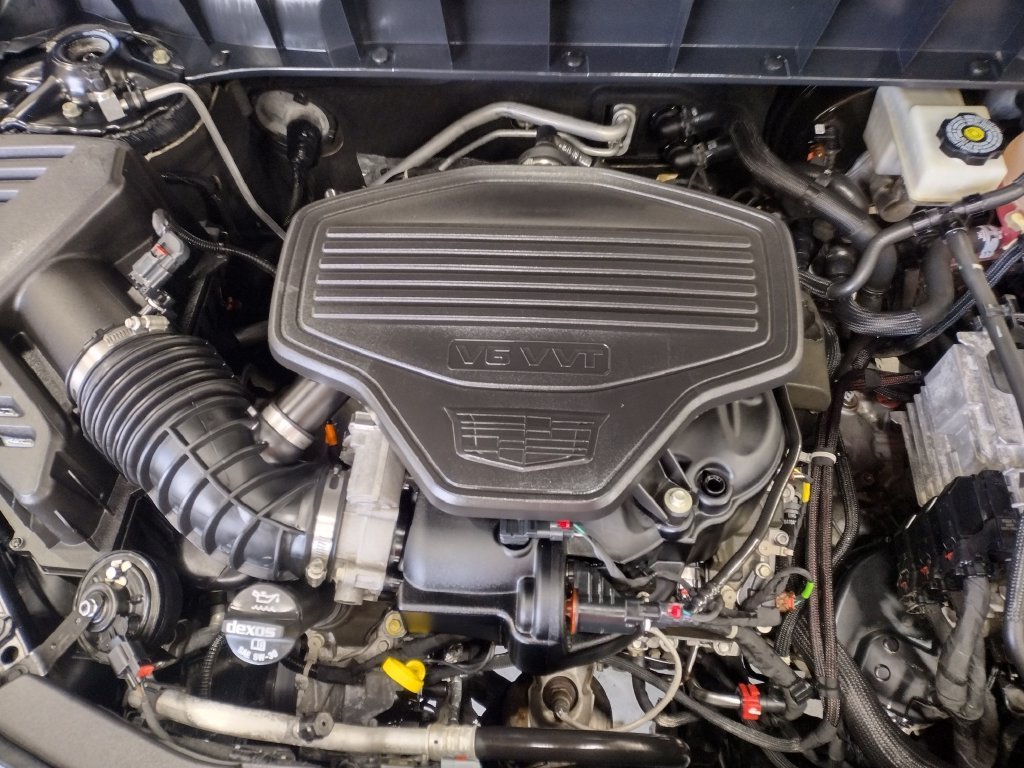 Used 2019  Cadillac Luxury image 27