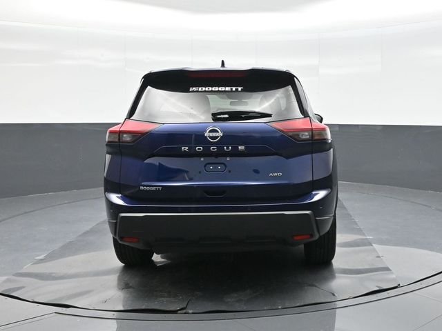Used 2025 Blue Nissan SV image 11