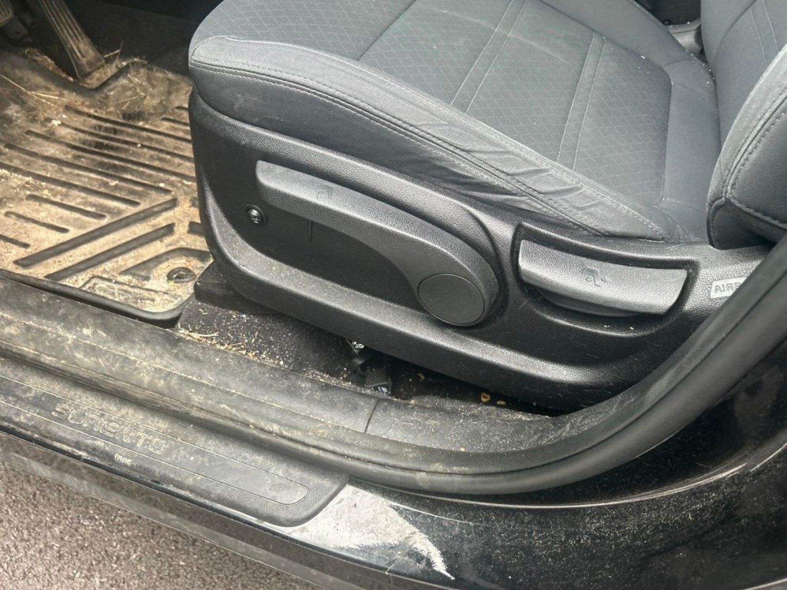 Used 2016 Ebony Black Kia LX image 8