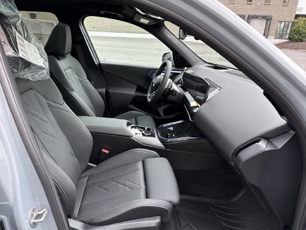 New 2026 Gray Metallic BMW 30 xDrive image 25