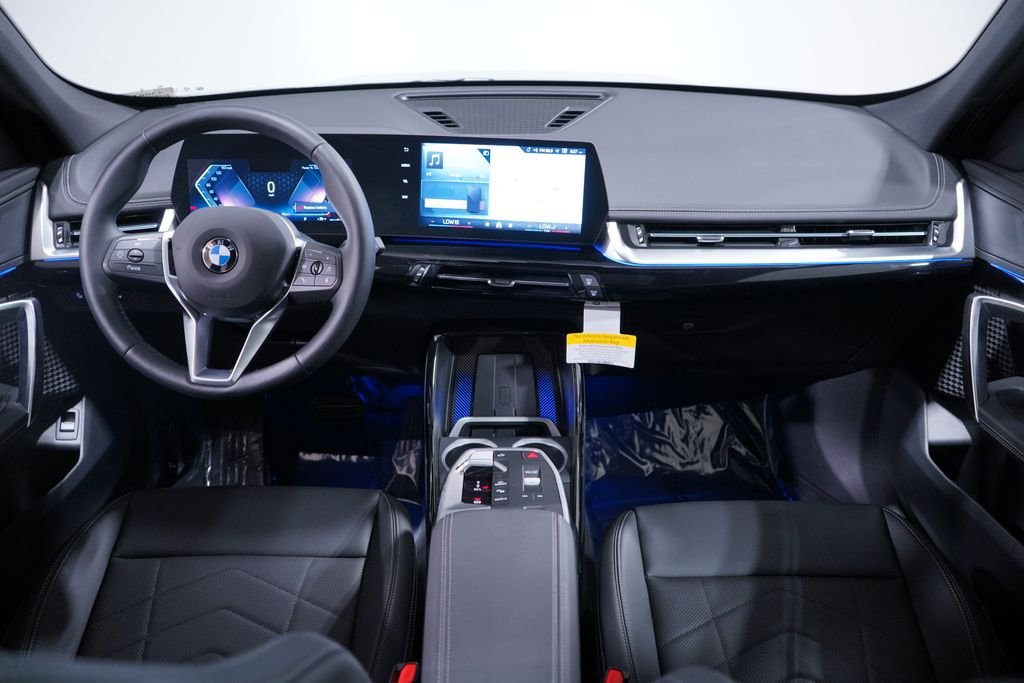 New 2026 Jet Black BMW xDrive28i image 10
