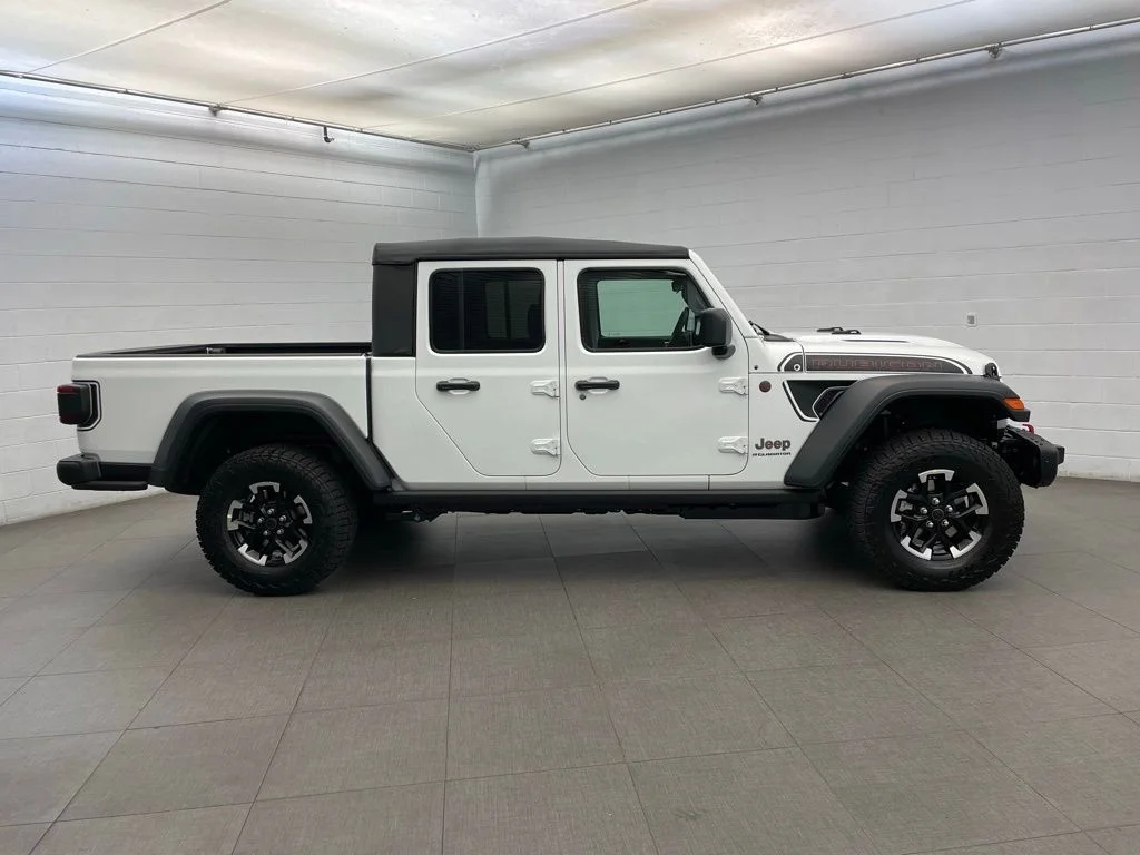 New 2026 White Jeep Shadow Ops image 2