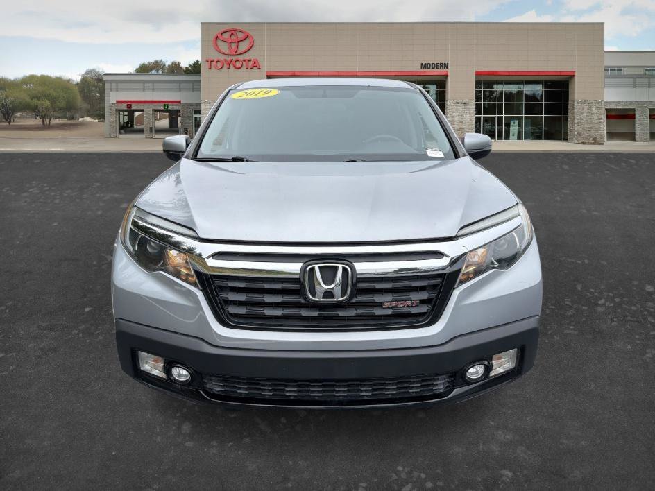 Used 2019 Lunar Silver Metallic Honda Sport image 2