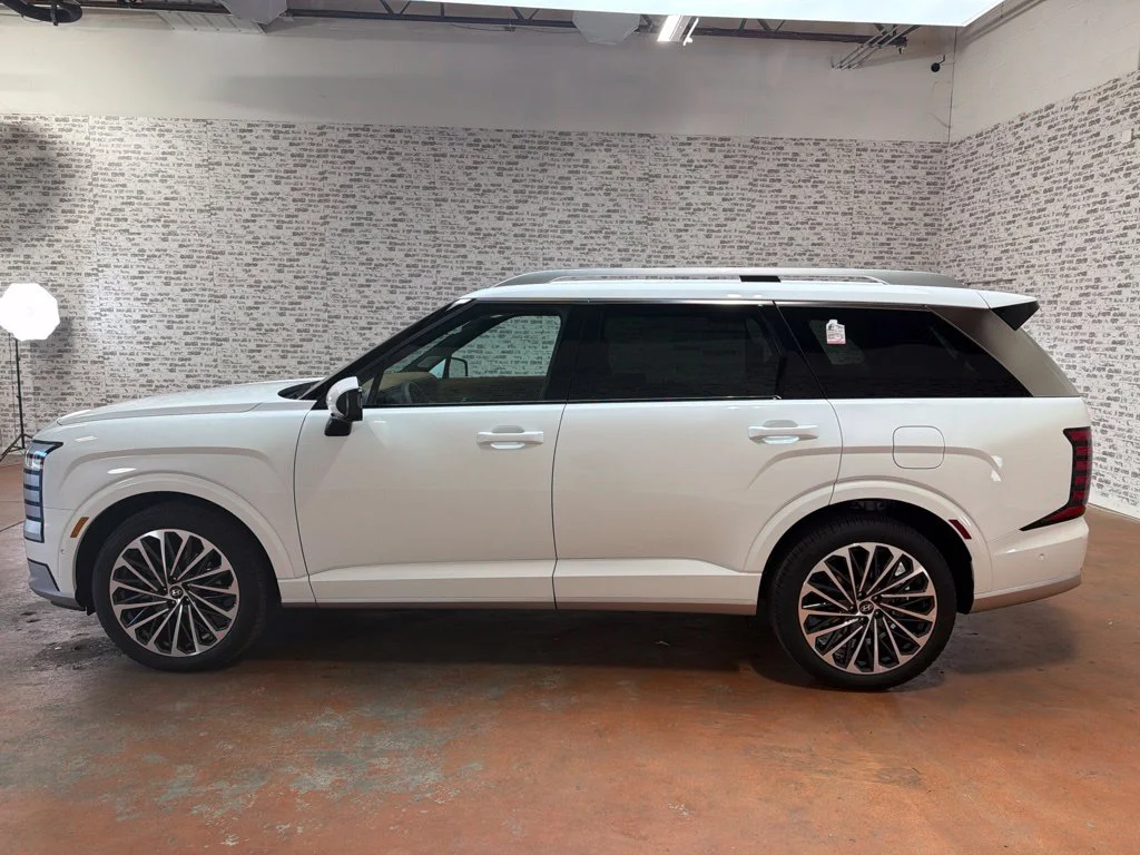 New 2027 Creamy White Pearl Hyundai Calligraphy image 4