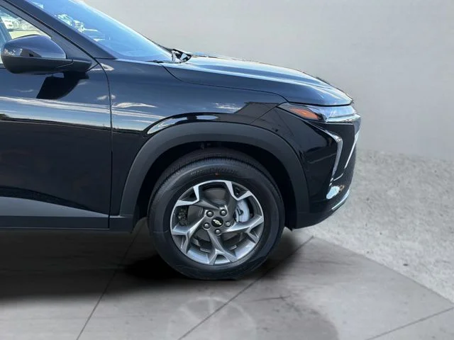 Used 2026 Black Chevrolet LT image 32