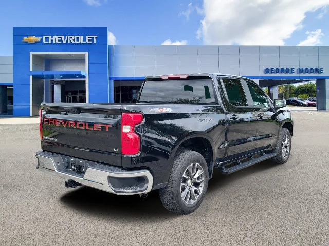 2024 Chevrolet Silverado 1500 LT - Photo 4