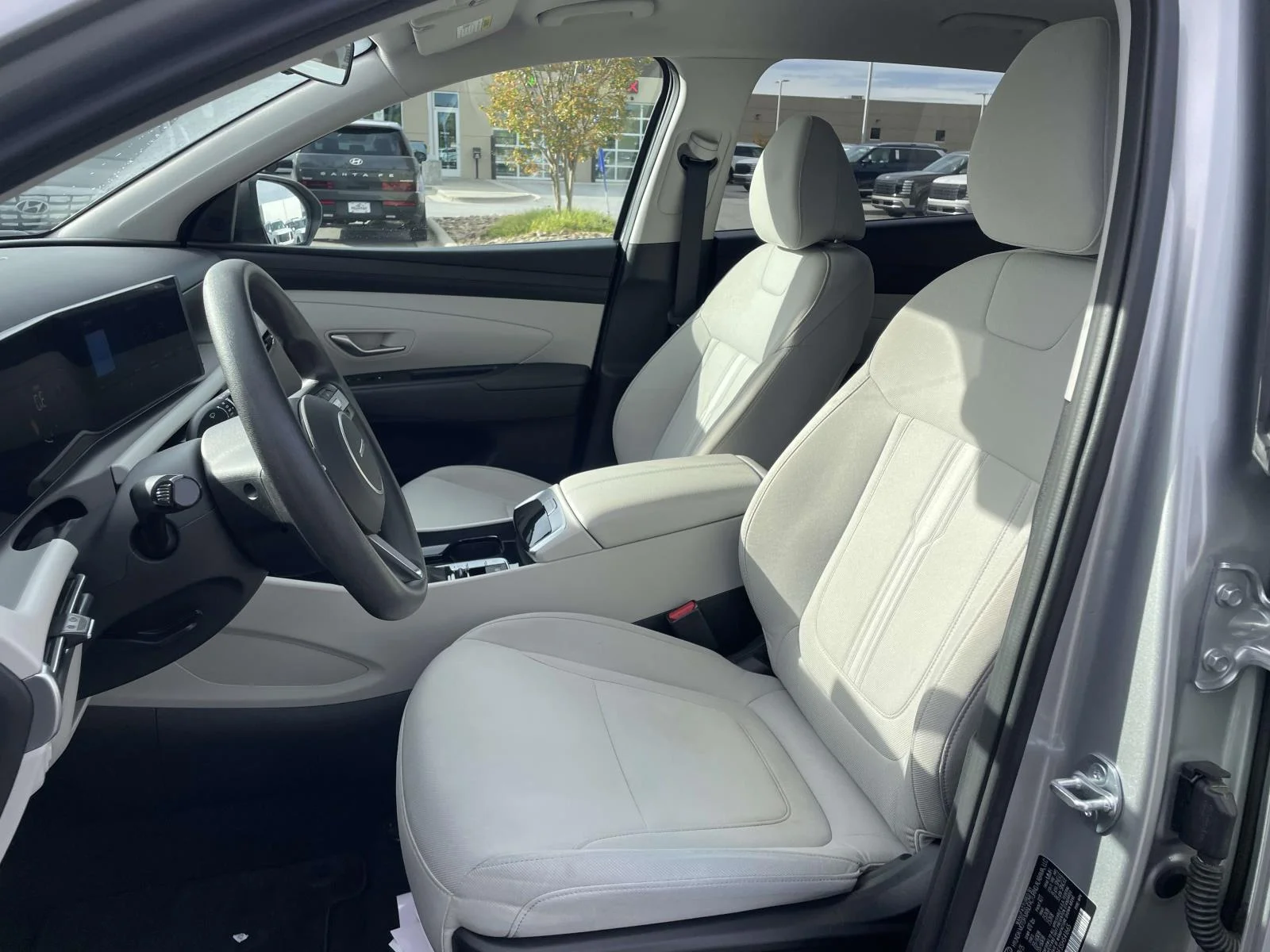 Used 2025 Shimmering Silver Hyundai SEL image 8