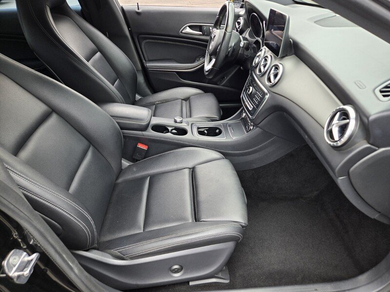 Used 2018 Black Mercedes-Benz CLA 250 image 16
