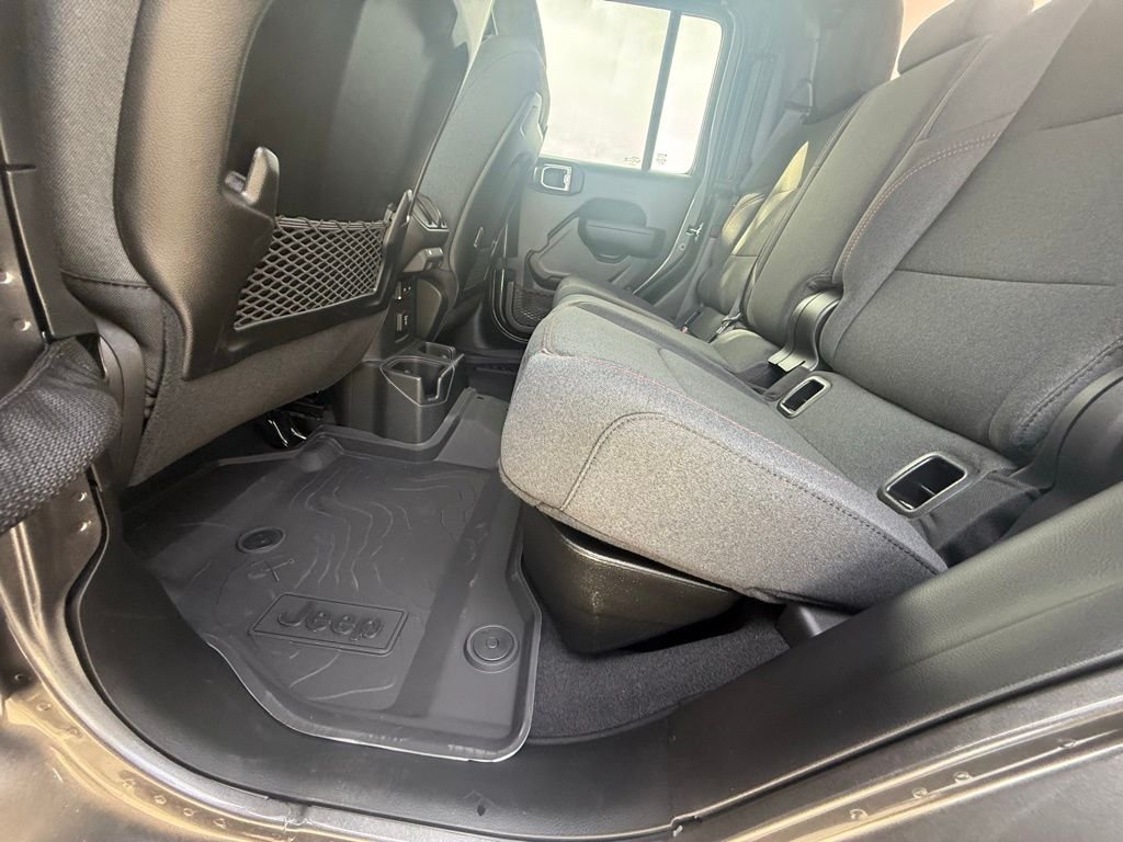 2025 Jeep Gladiator Rubicon - Photo 28