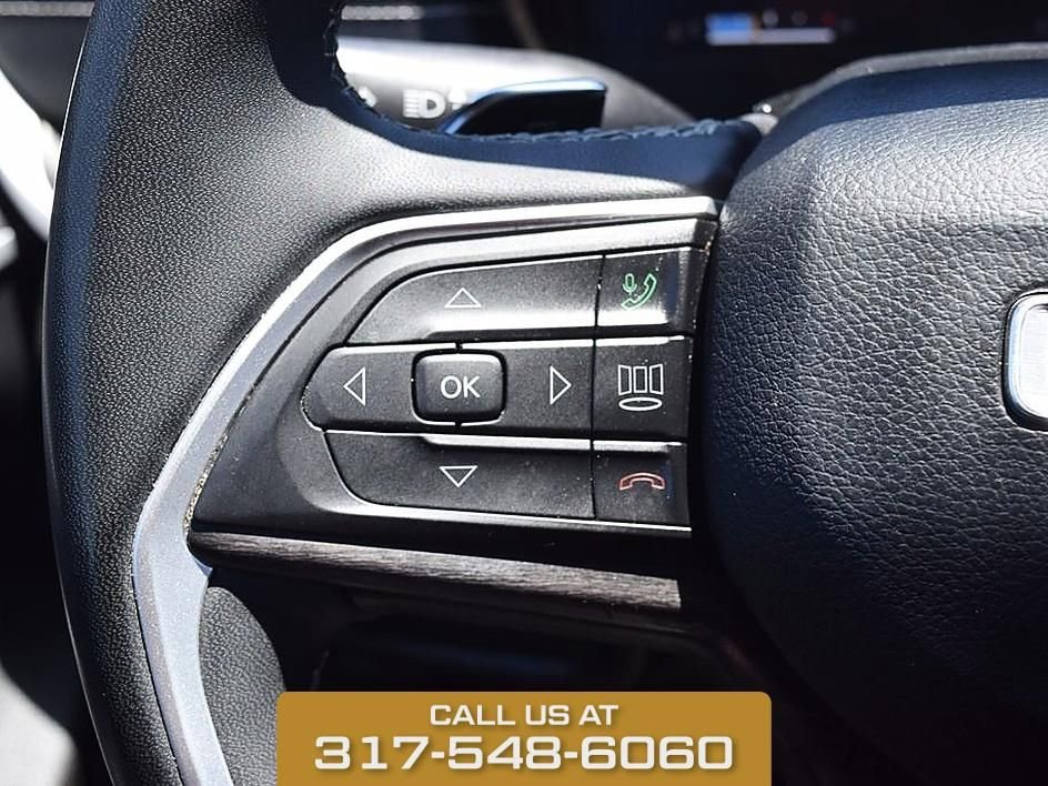 Used 2023 Silver Zynith Jeep Limited image 24