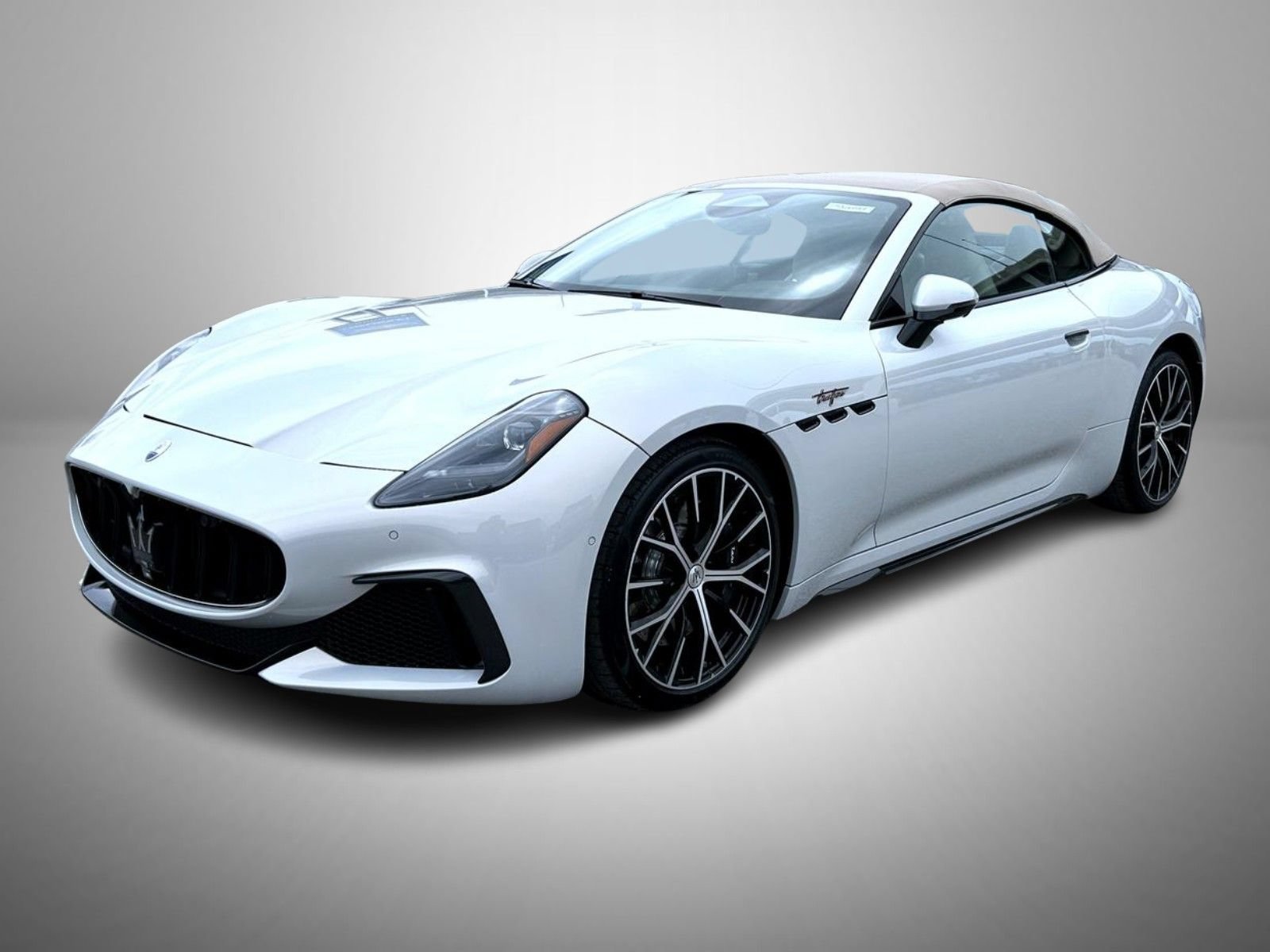 2026 Maserati GranCabrio Trofeo's photo