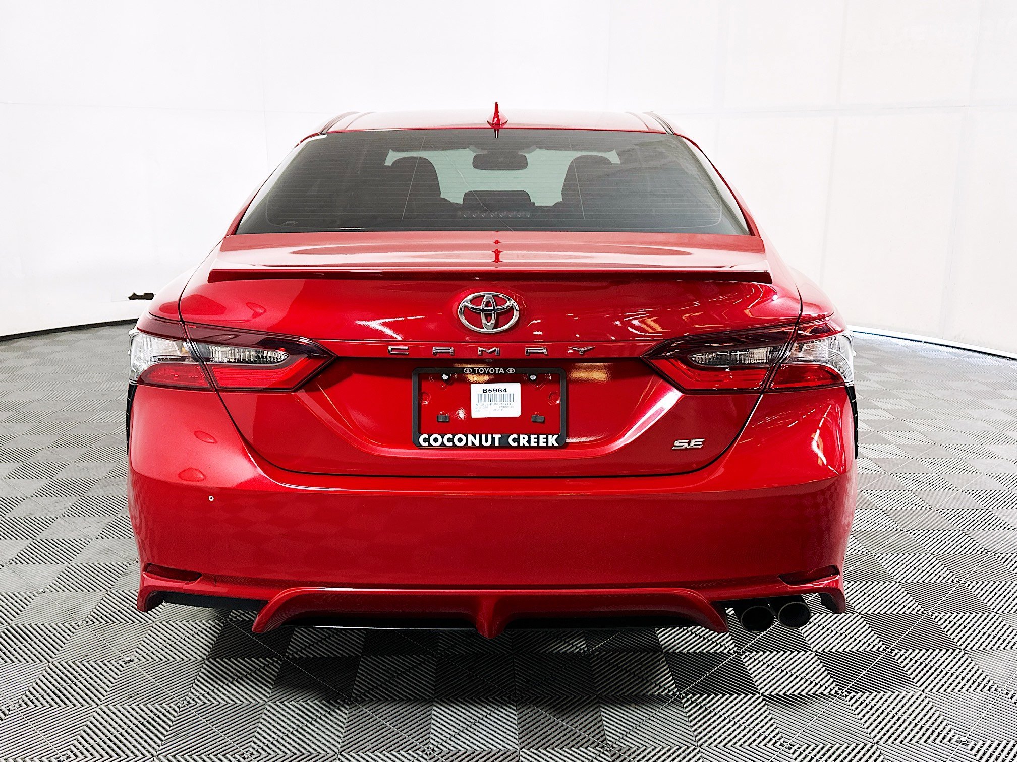 2023 Toyota Camry thumbnail 6