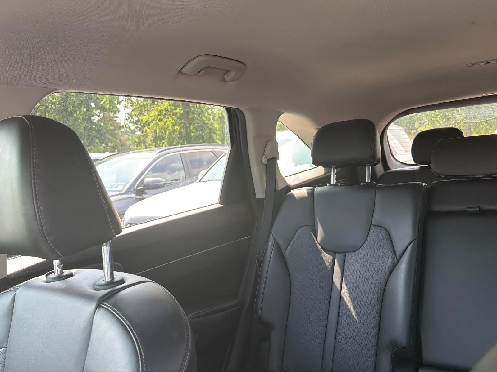 Used 2022 Ebony Black Kia X-Line S image 8