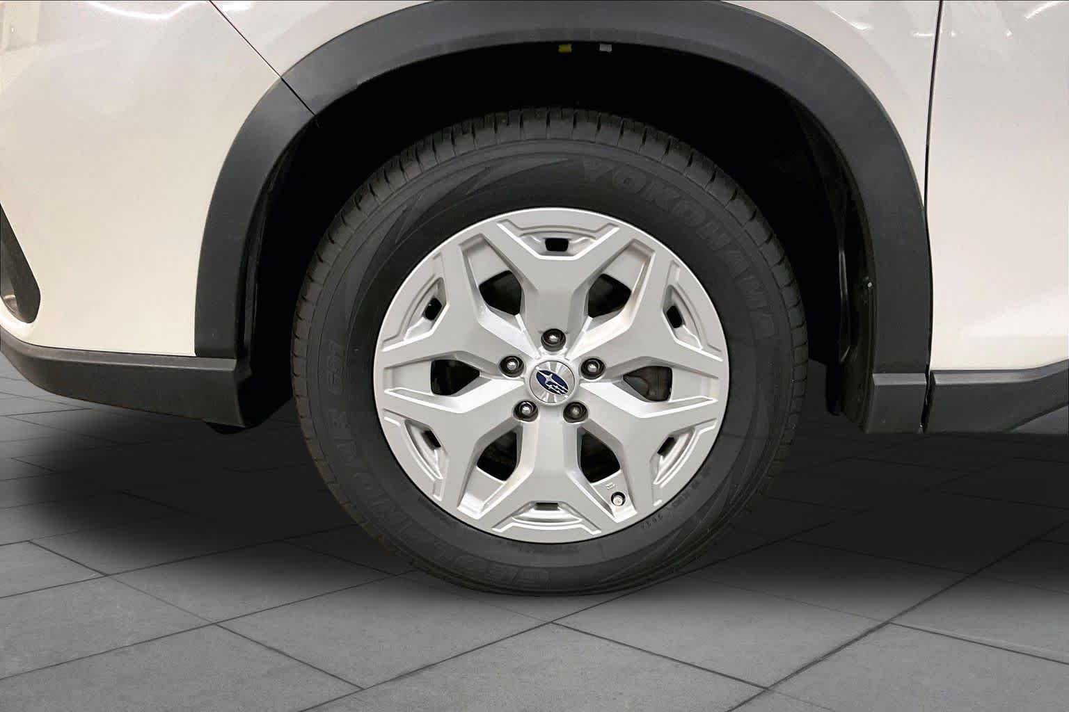 Used 2020 Crystal White Pearl Subaru  image 11