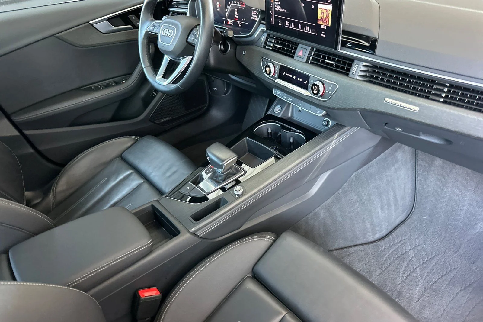 Used 2024  Audi 45 S line Premium Plus image 16