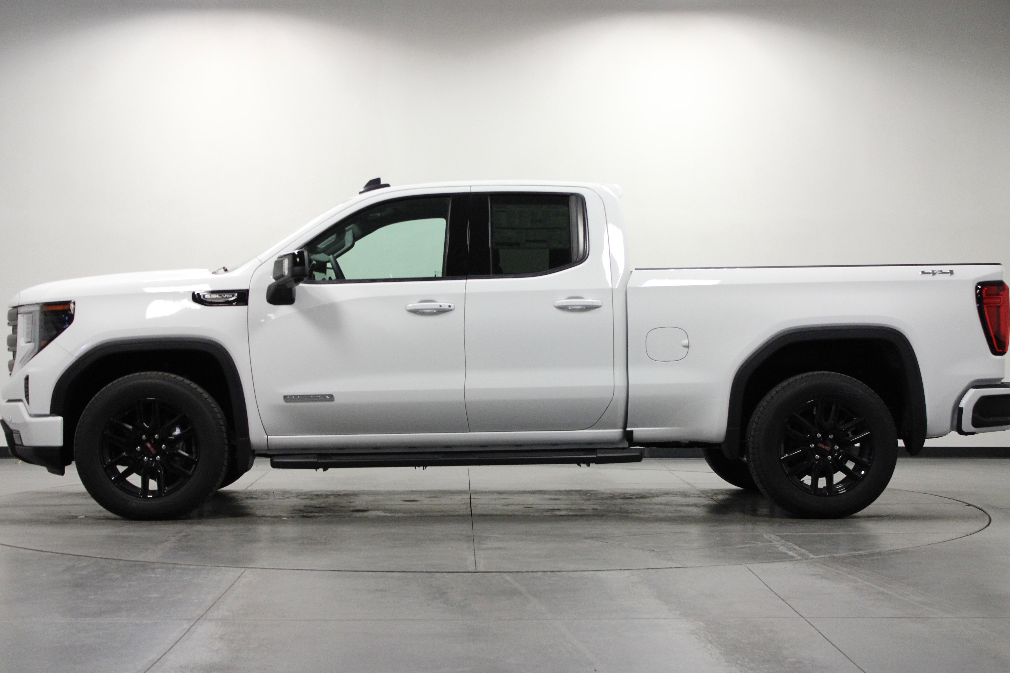 2025 GMC Sierra 1500 Elevation - Photo 6