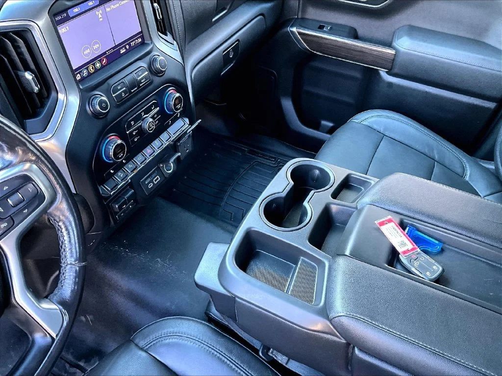 Used 2019 Silver Ice Metallic Chevrolet LT image 20