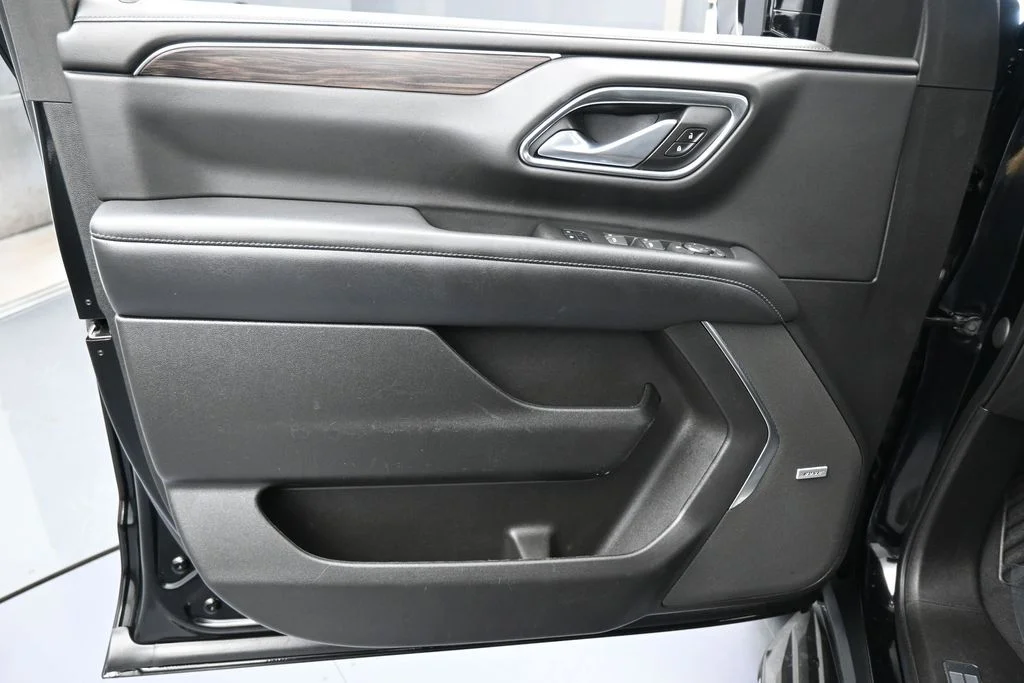 Used 2022 Black Chevrolet LT image 12
