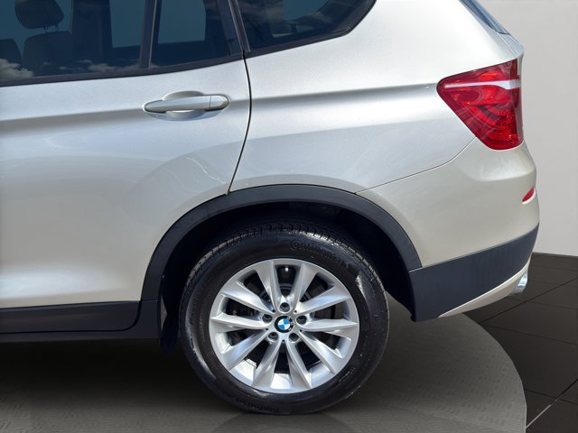 Used 2014 Silver BMW xDrive28i image 23