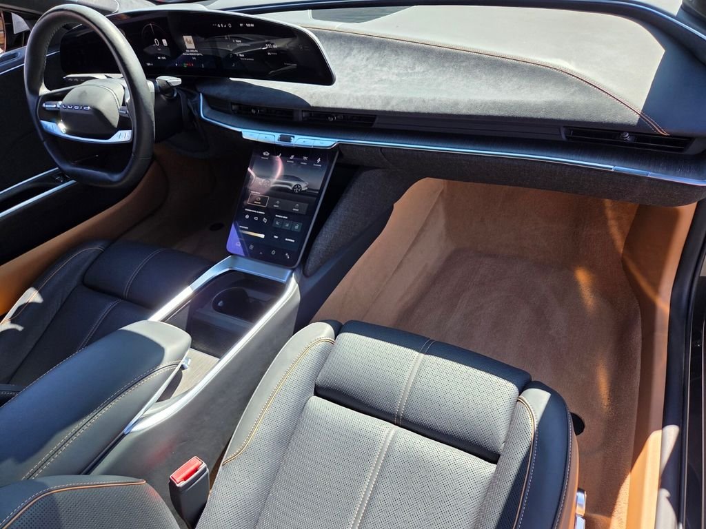 Used 2022  Lucid Grand Touring image 21