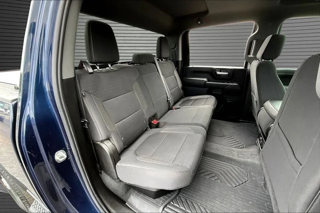 Used 2022 Blue Chevrolet LT image 25