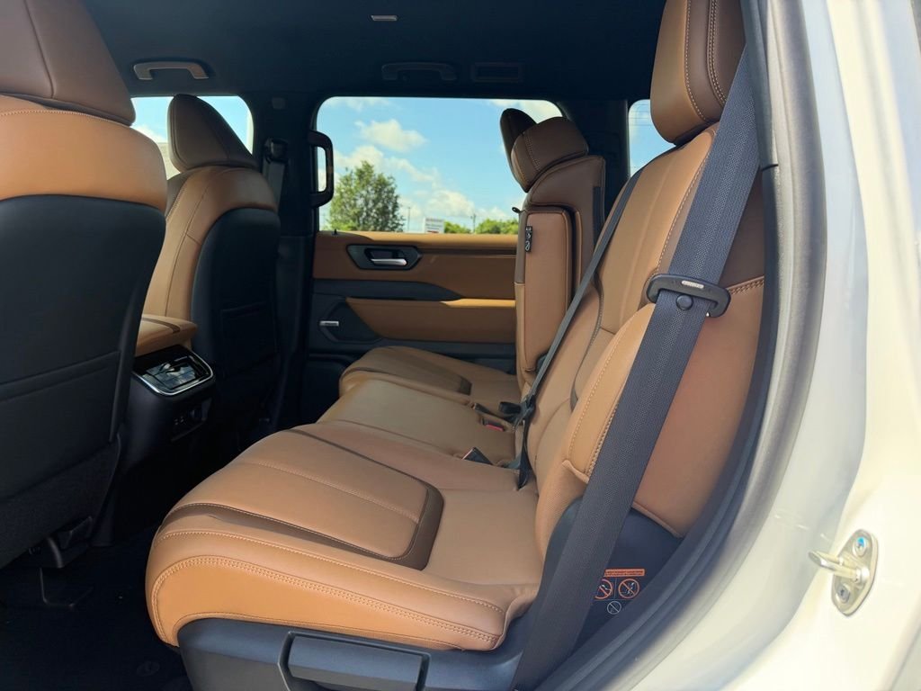 New 2026 Aspen White TriCoat Nissan SL image 34