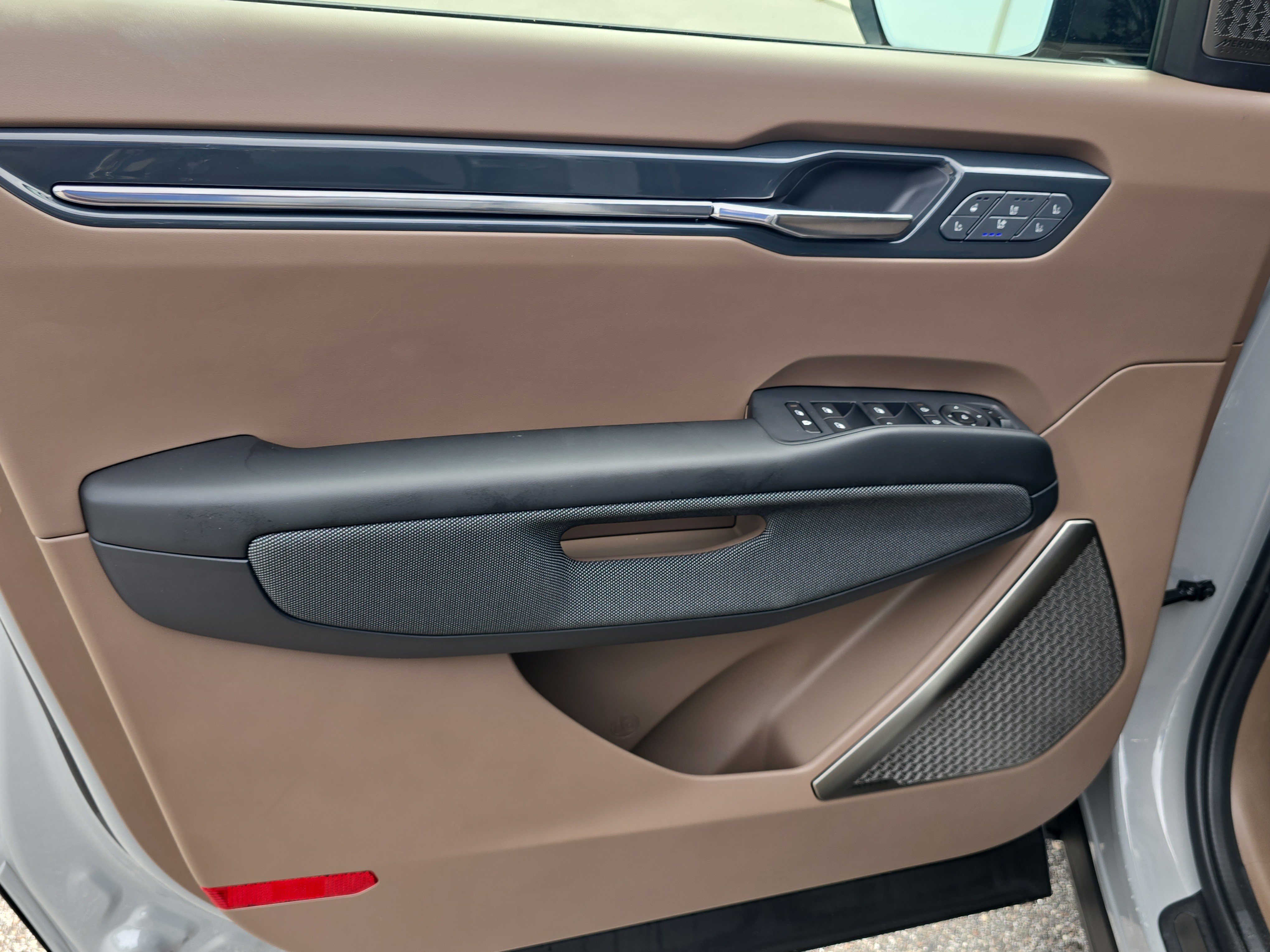 New 2026 Wolf Gray / Black Roof Kia GT-Line AWD image 18