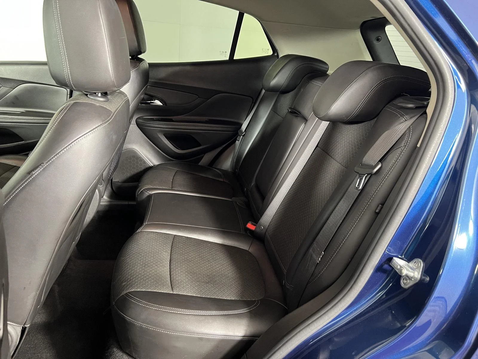 Used 2019 Deep Azure Metallic Buick Preferred image 5