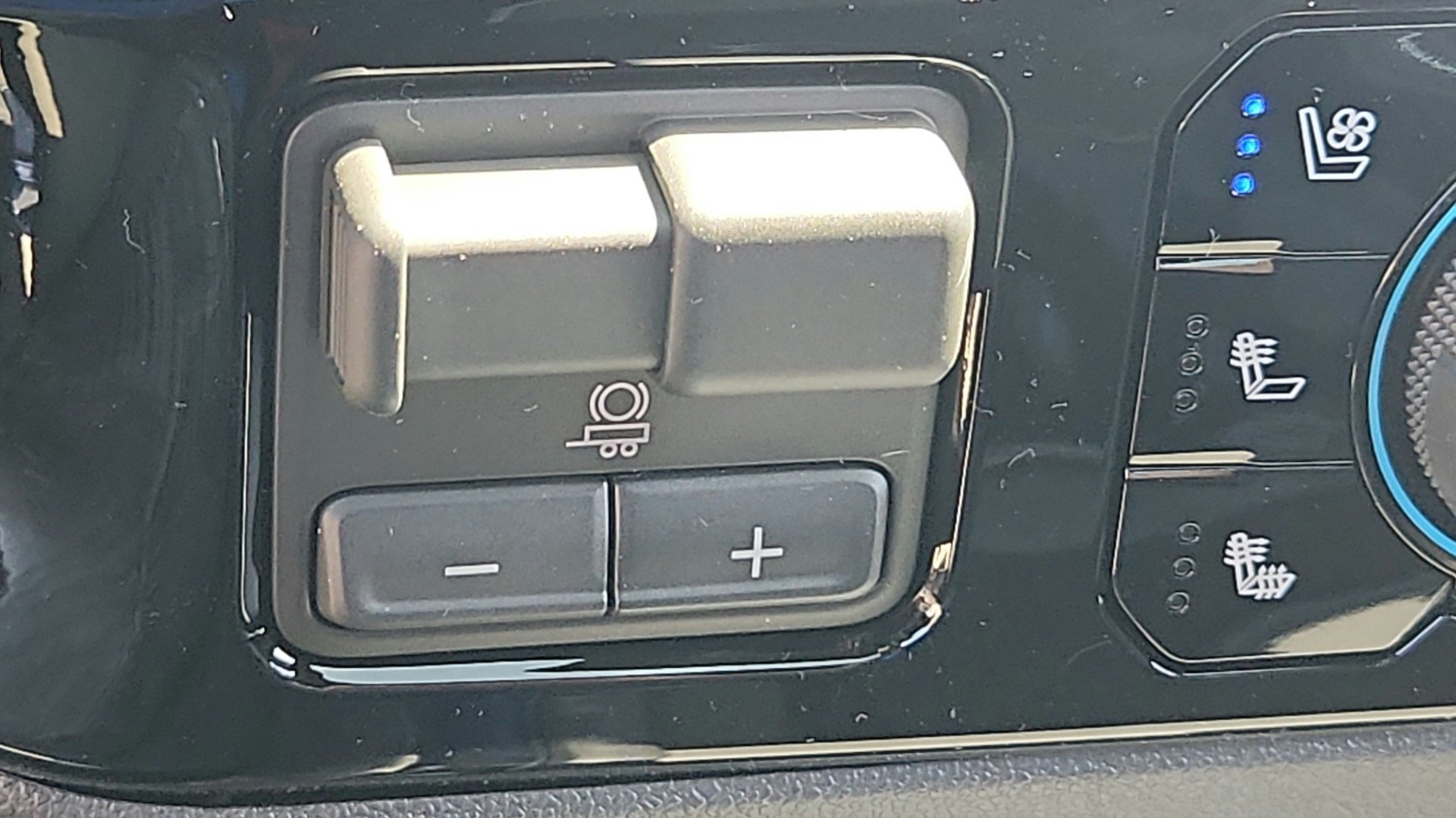 2026 Chevrolet Silverado 2500 HD ZR2 - Photo 21