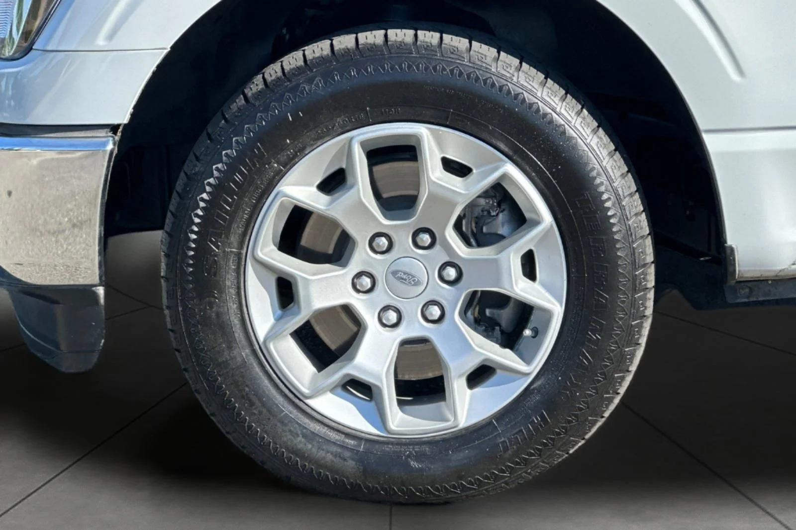 Certified Used 2023 White Ford XLT image 13
