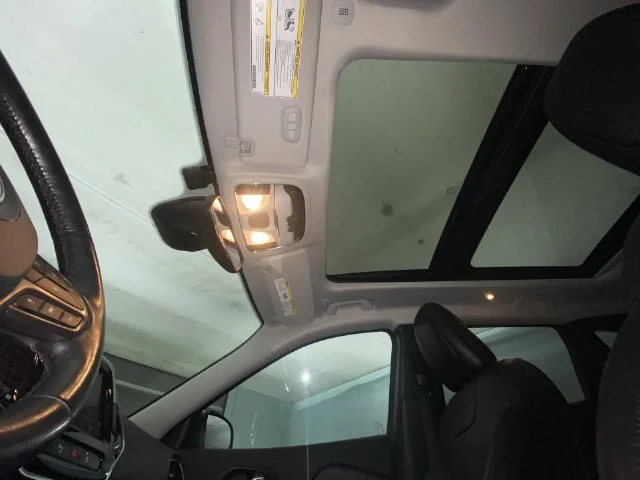 Used 2021 White Jeep Limited image 22