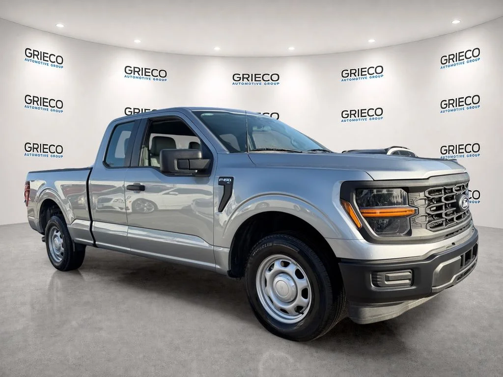 Used 2024 Silver Ford XL image 1