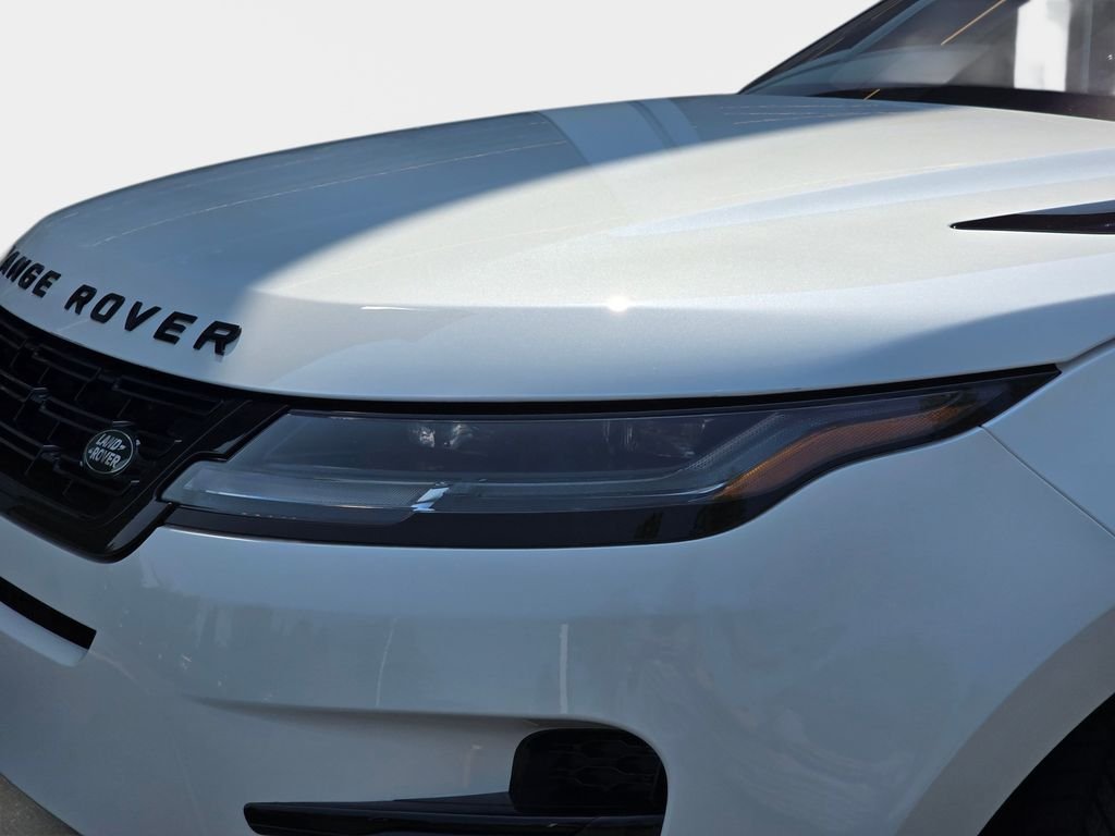 New 2026 Ostuni Pearl White LAND ROVER Hoxton Edition image 33