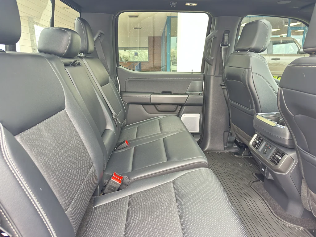 2025 Ford F-150 Lariat - Photo 38
