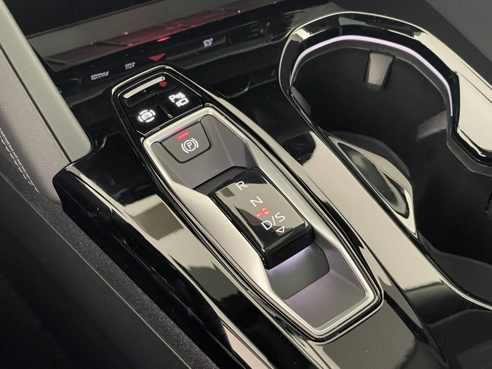 2025 Audi Q5 Premium Plus - Photo 35