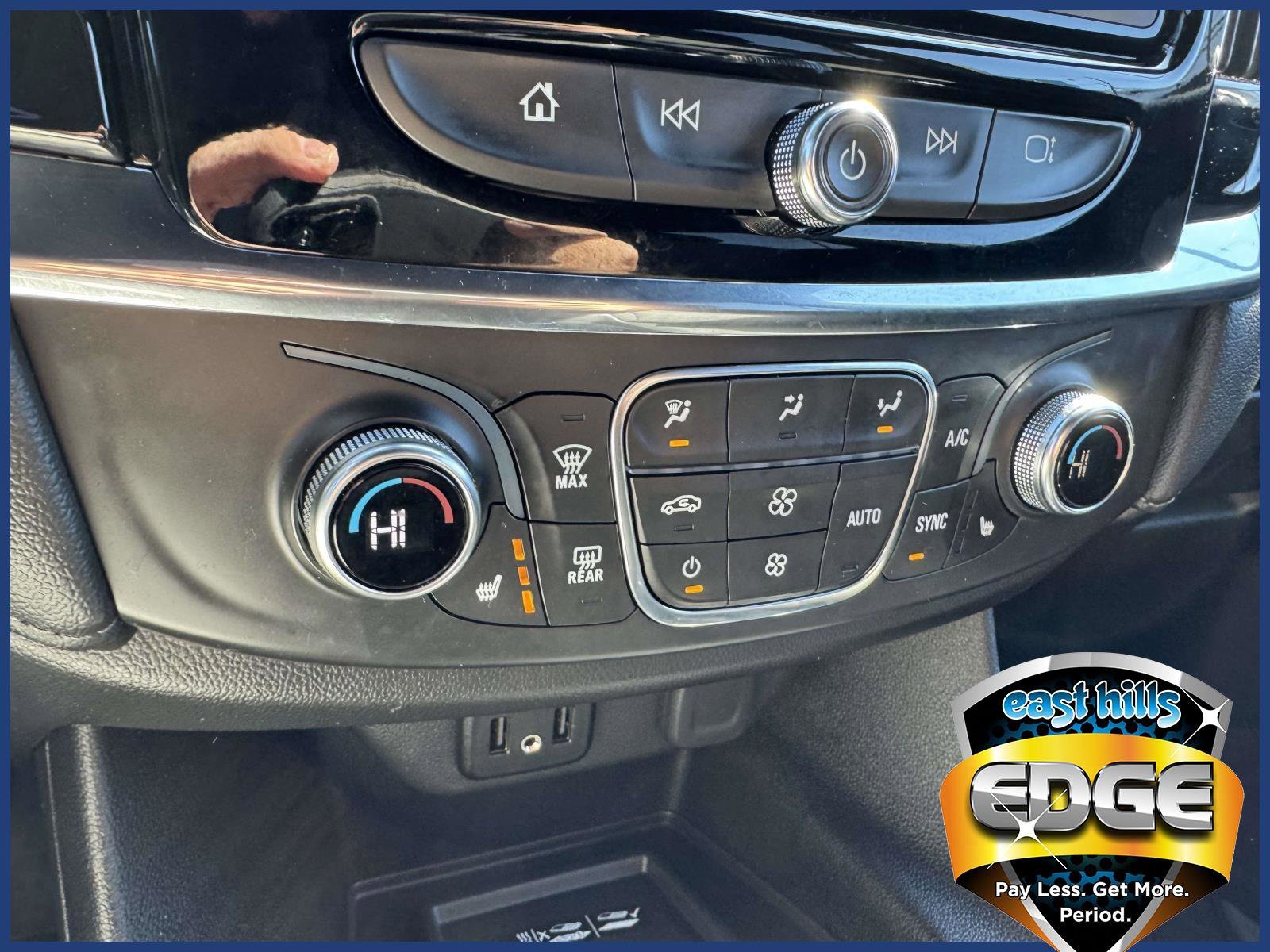 2023 Chevrolet Traverse 1LT - Photo 23