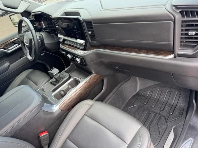 Certified Used 2025 Sterling Metallic GMC Elevation image 25